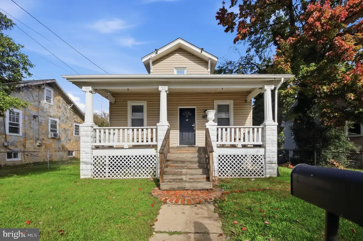 6304 Gateway Blvd, District Heights, MD 20747 - #1