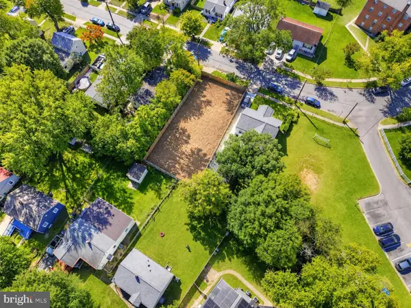 5713 29th Ave, HYATTSVILLE, MD 20782