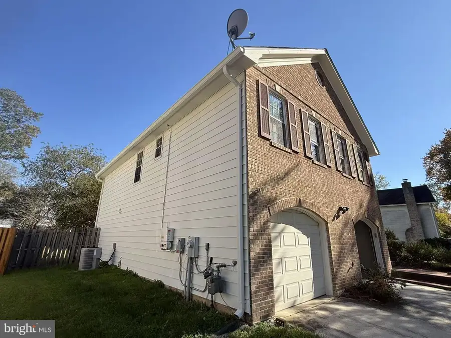 12212 Sir Lancelot Dr, Glenn Dale, MD 20769 - #2