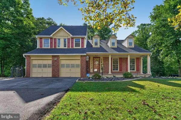 7407 Lake Glen Dr, GLENN DALE, MD 20769