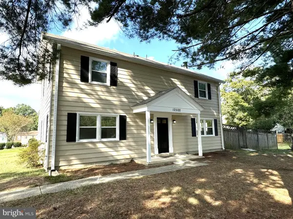 12500 Woodstock Dr E, UPPER MARLBORO, MD 20772