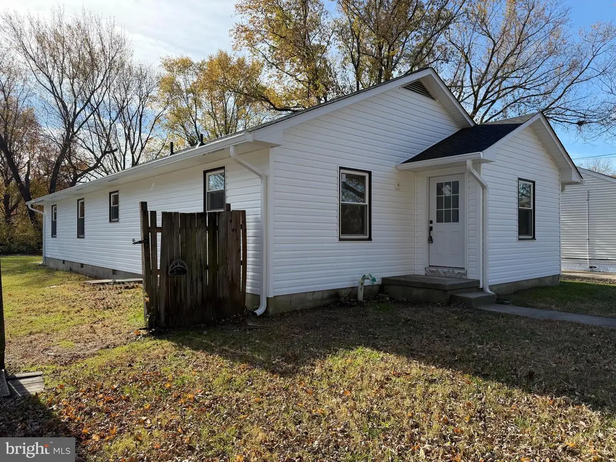 1906 Harbor Dr, Chester, MD 21619 - Image #1