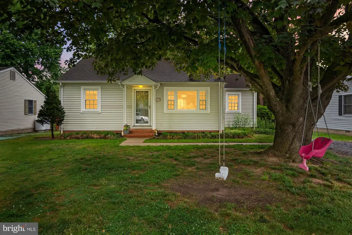 313 Oak St, Centreville, MD 21617 - #1