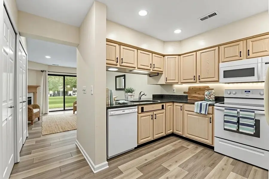 45-g Queen Neva Ct, Chester, MD 21619 - #2