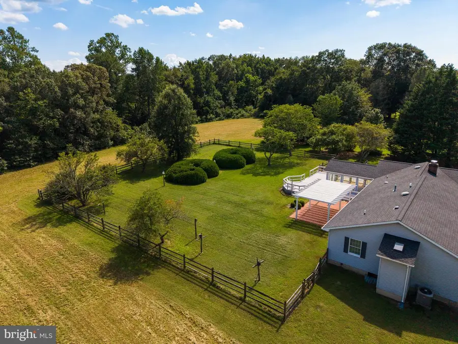 226 Lakeside Dr, Millington, MD 21651 - #2