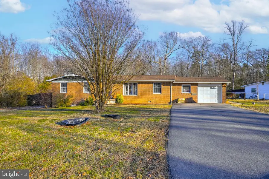 22628 Joan Dr, California, MD 20619 - Image #2