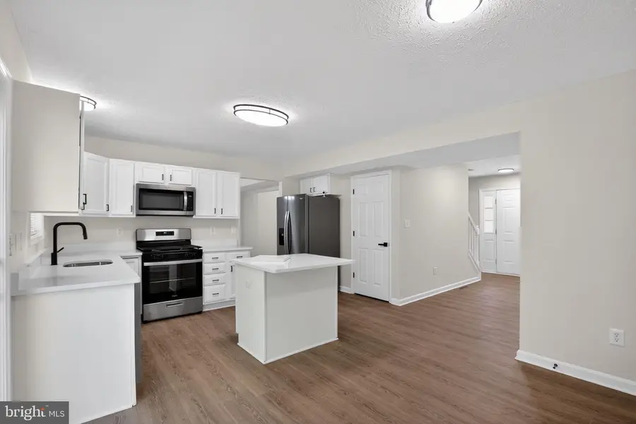 21493 Hillary Ct, Lexington Park, MD 20653 - #2