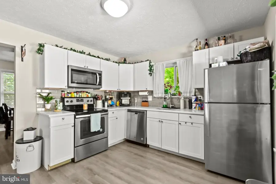 23340 Holly Hill Ln, California, MD 20619 - #2