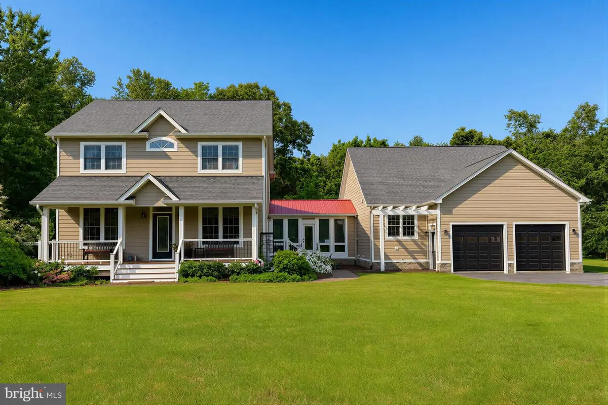 21390 Little Saint Annes Ln, Leonardtown, MD 20650 - #1