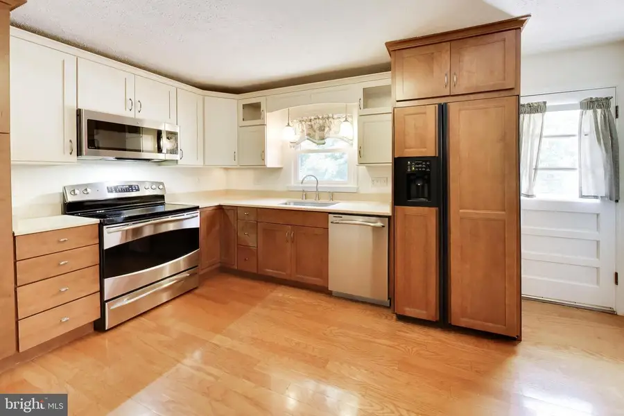 30075 Huntt Rd, Mechanicsville, MD 20659 - #2