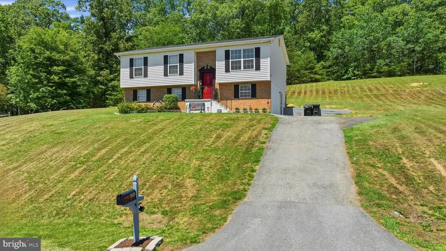 38430 Arlington Dr, Mechanicsville, MD 20659 - #2