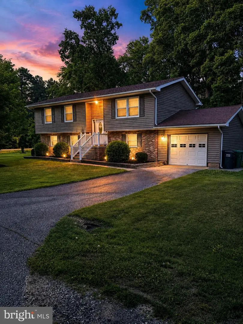 21700 Endeavor St, Lexington Park, MD 20653 - #2