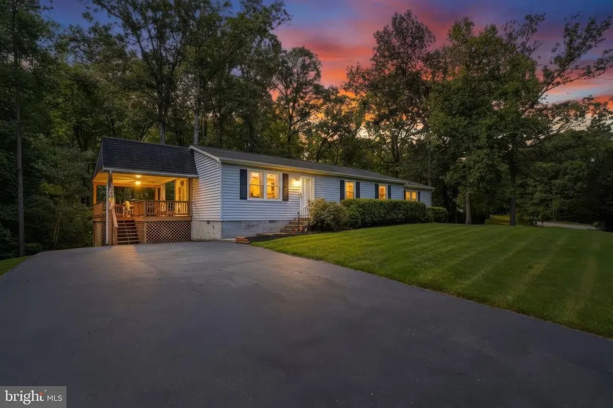 36973 W Lakeland Dr, Mechanicsville, MD 20659 - #1