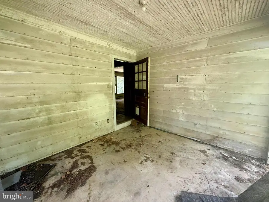 46064 Rolling Rd, Lexington Park, MD 20653 - #3