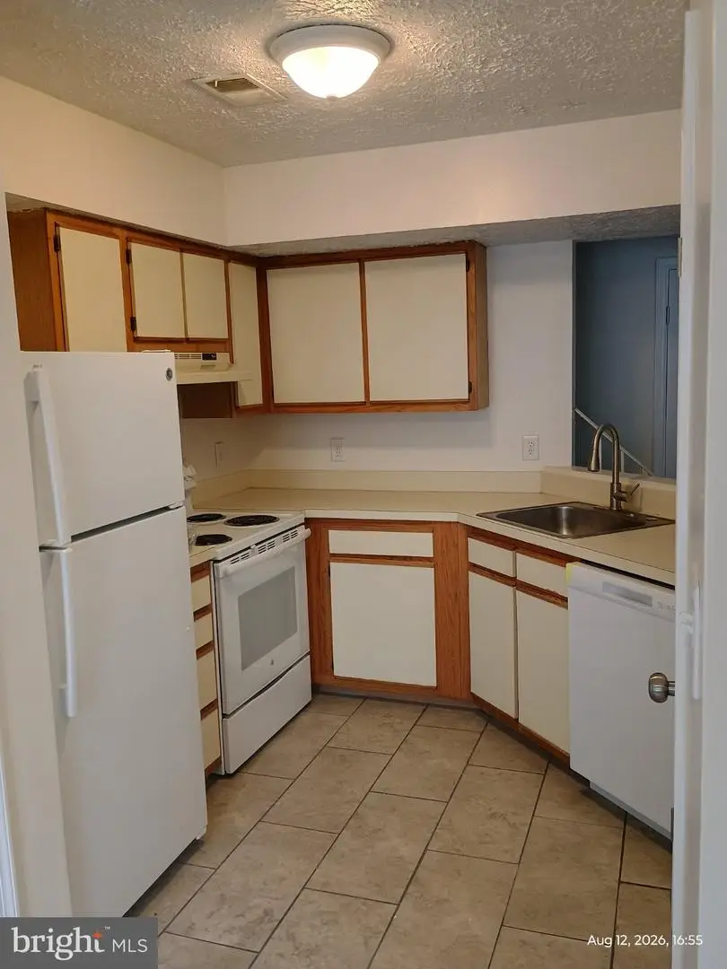 46355 Columbus Dr #502, Lexington Park, MD 20653 - #3