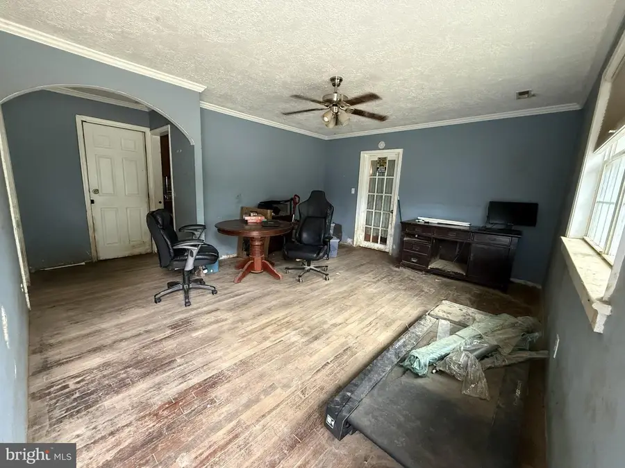 40327 Dockser Dr, Mechanicsville, MD 20659 - #2