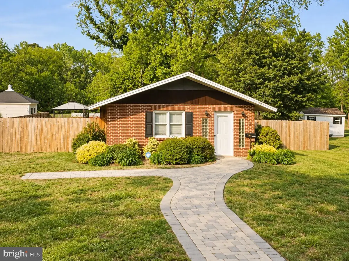26380 Asbury Ave, Crisfield, MD 21817 - #1