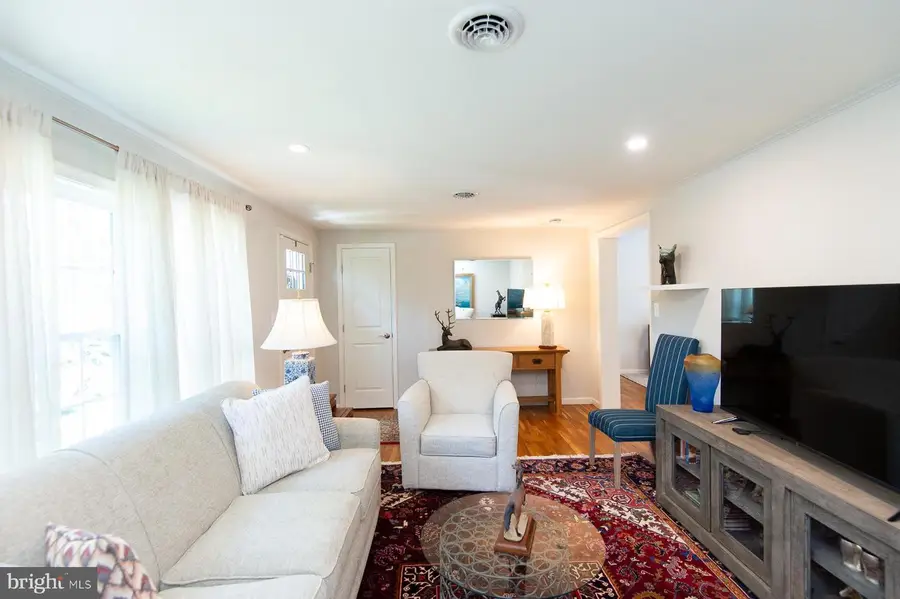 412 Salmon Ave, Easton, MD 21601 - #3