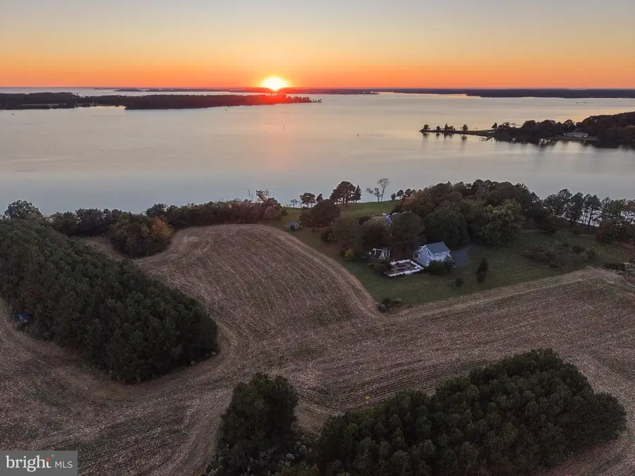 7116 Pea Neck Rd, Saint Michaels, MD 21663 - #3