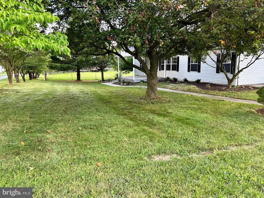 9706 Crabapple Ln, Hagerstown, MD 21740 - Image #3