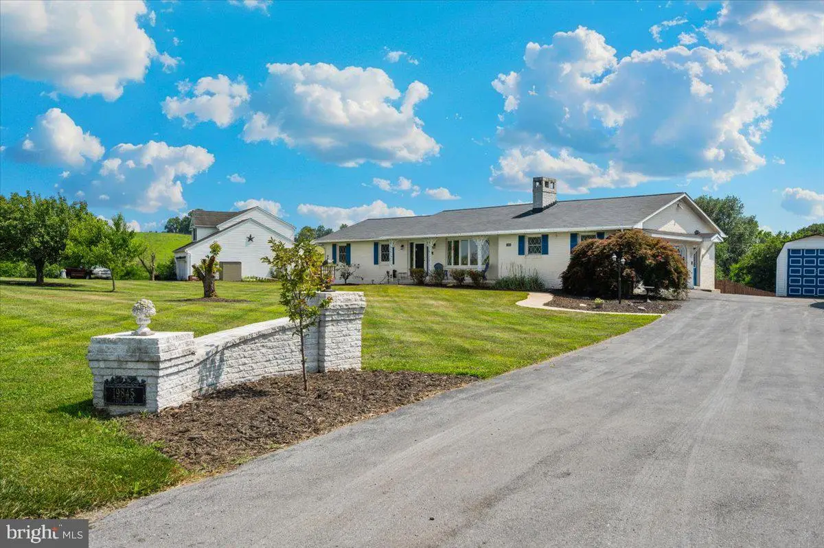 19845 Toms Rd, Boonsboro, MD 21713 - Image #1