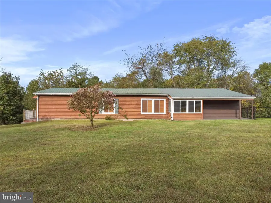 14300 Tollgate Rdg, Hancock, MD 21750 - Image #2