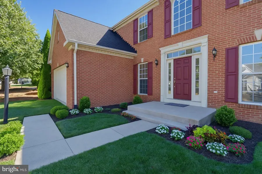 17529 Patterson Dr, Hagerstown, MD 21740 - Image #2