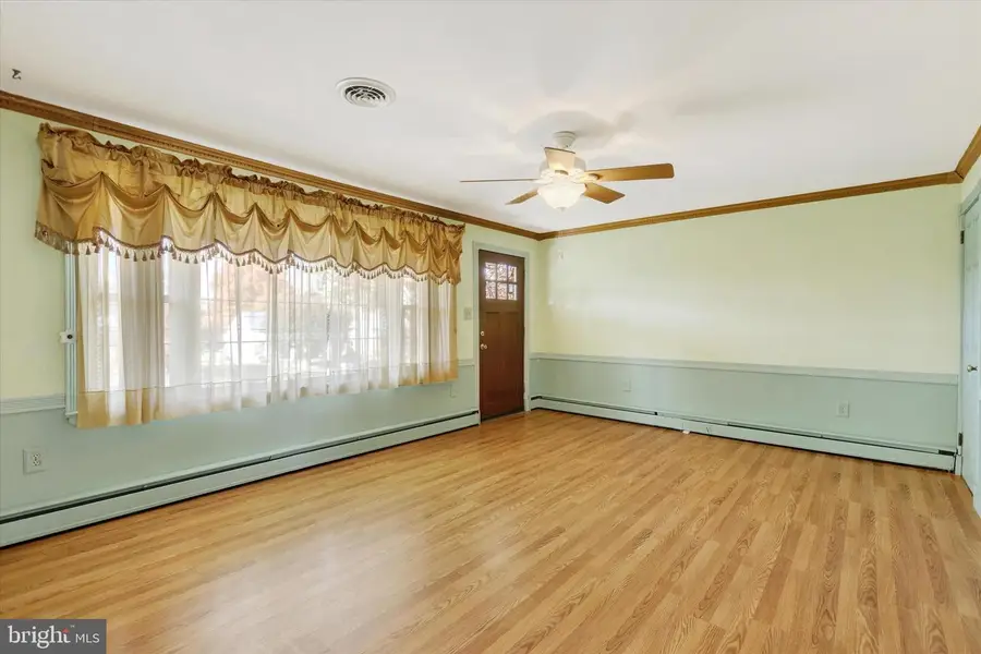 331 S Artizan St, Williamsport, MD 21795 - Image #2