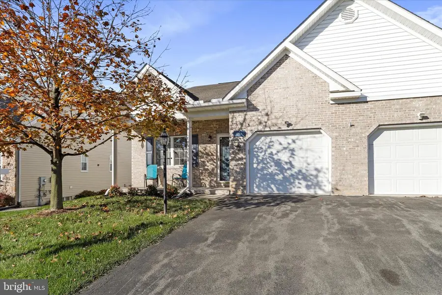 14220 Shelby Cir, Hagerstown, MD 21740 - Image #2