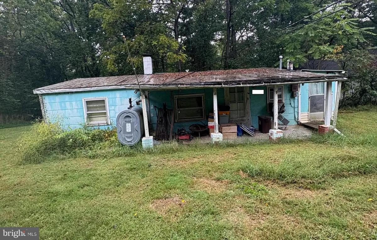 8042 Avis Mill Rd, Williamsport, MD 21795 - Image #1