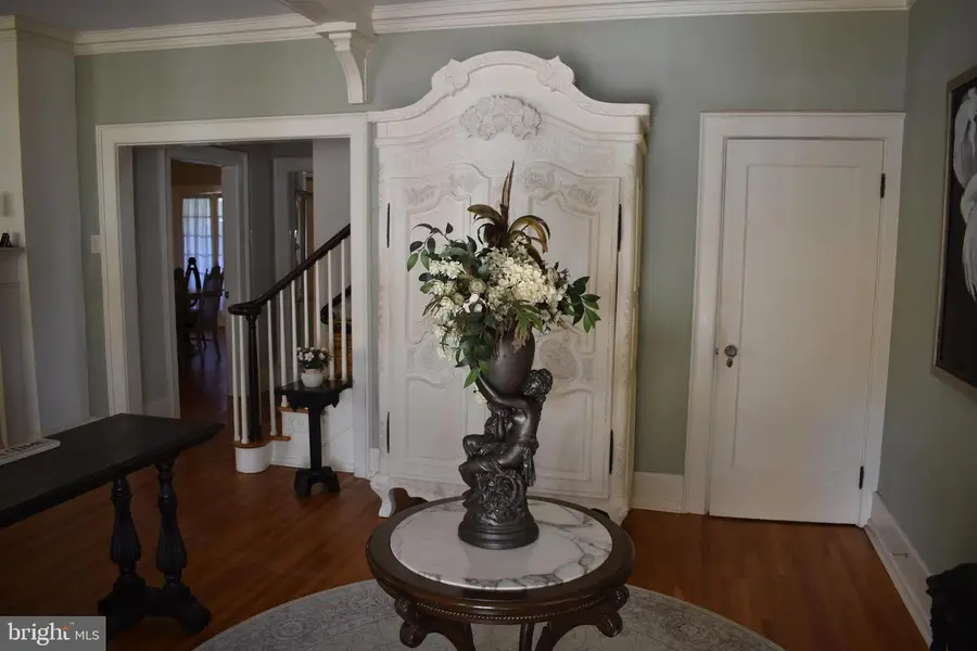 909 Oak Hill Ave, Hagerstown, MD 21742 - Image #3