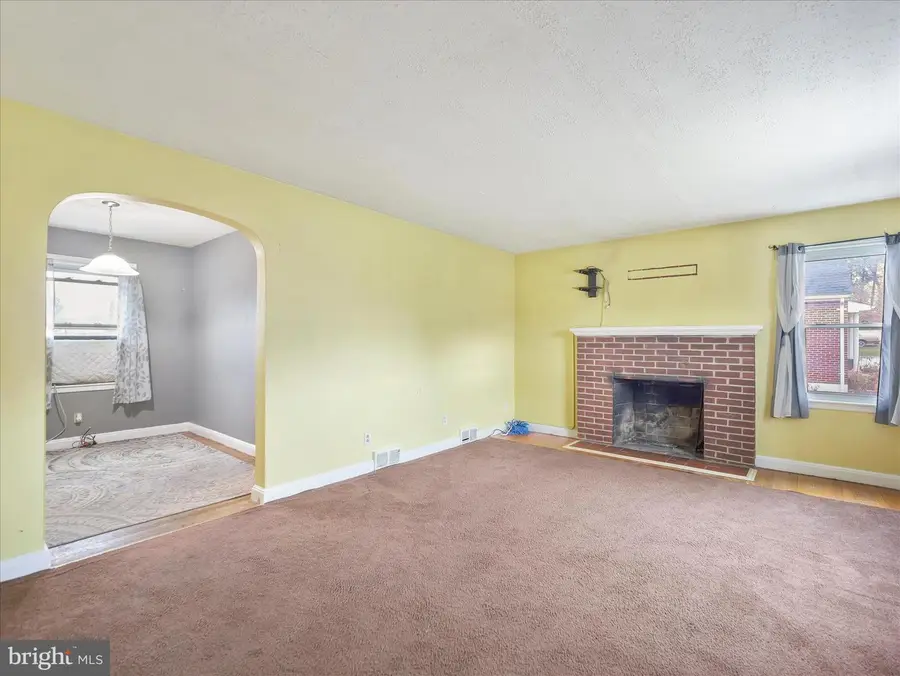 12034 Mayfair Ave, Hagerstown, MD 21742 - Image #2