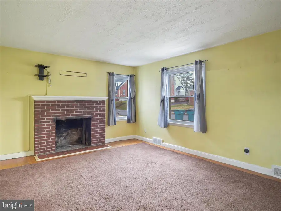 12034 Mayfair Ave, Hagerstown, MD 21742 - Image #3