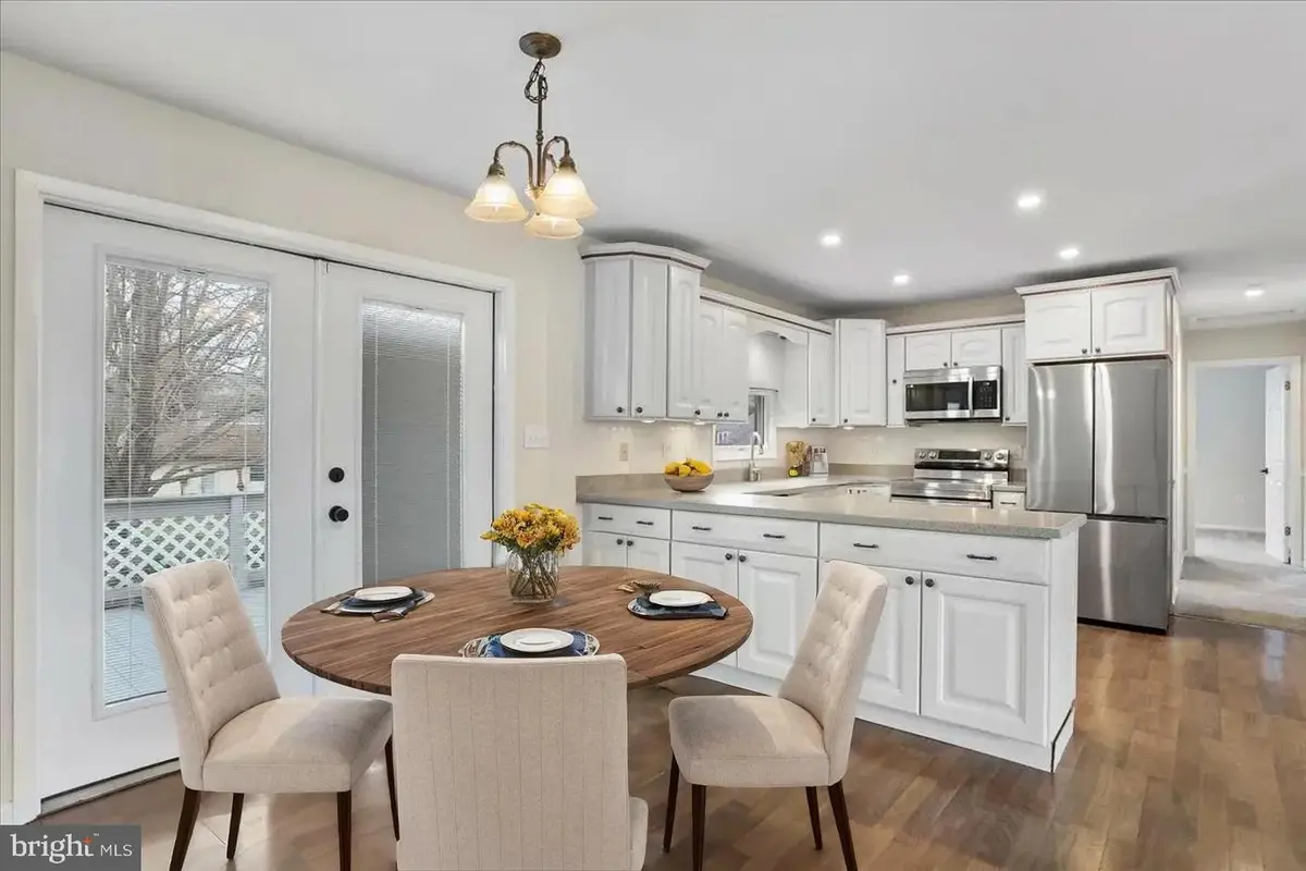 1349 Cedarwood Dr, Hagerstown, MD 21742 - Image #1