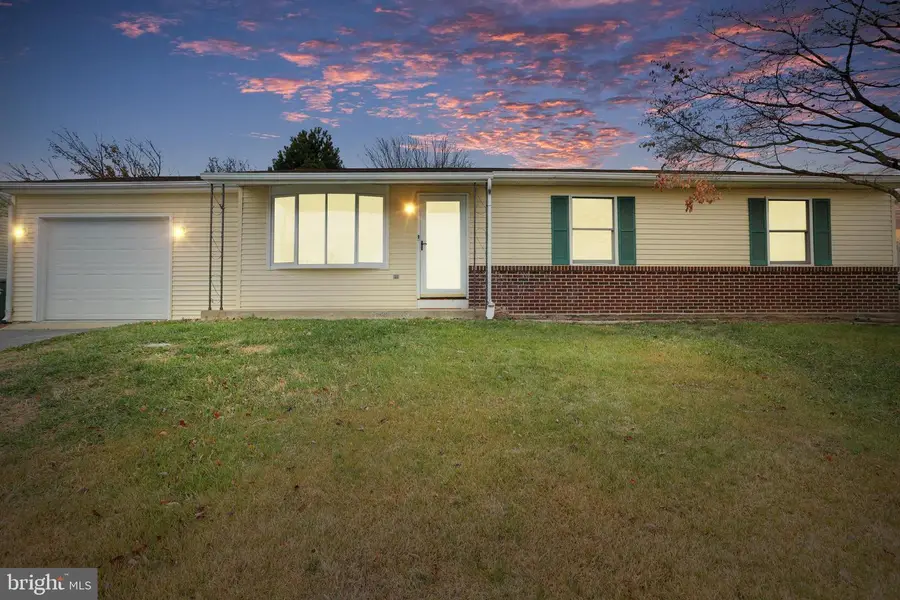 1349 Cedarwood Dr, Hagerstown, MD 21742 - Image #3