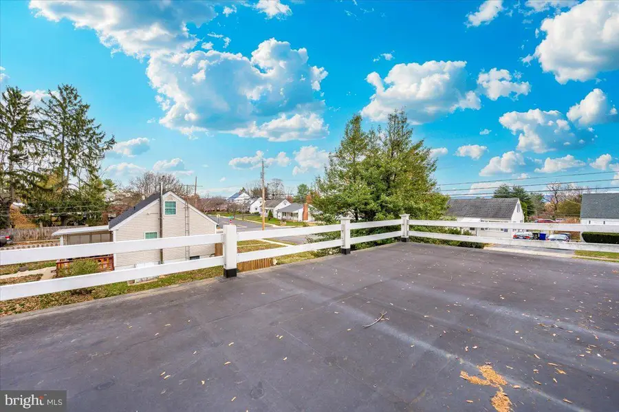 239 Devonshire Rd Ne, Hagerstown, MD 21740 - Image #2