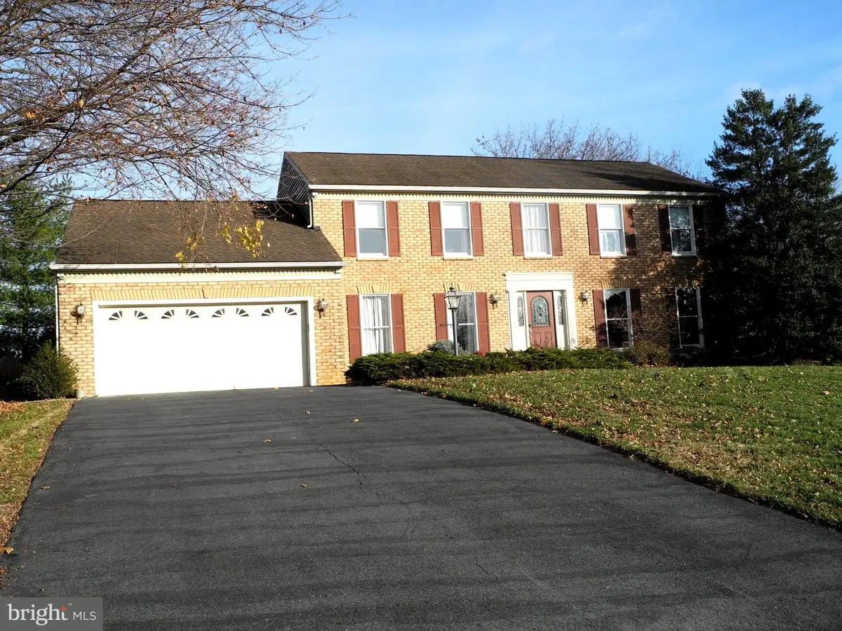 19702 Portsmouth Dr, Hagerstown, MD 21742 - Image #1