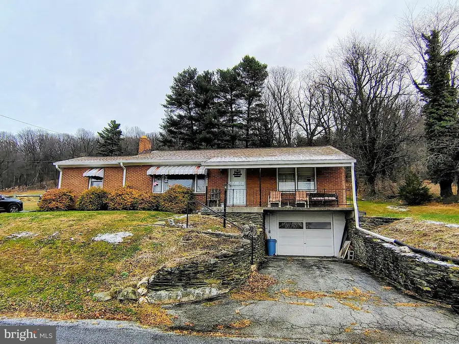 6111 Clevelandtown Rd, Boonsboro, MD 21713 - Image #2