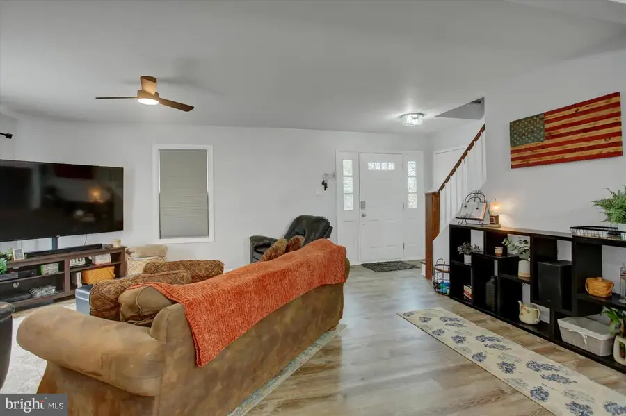 16726 Broadfording Rd, Hagerstown, MD 21740 - Image #2