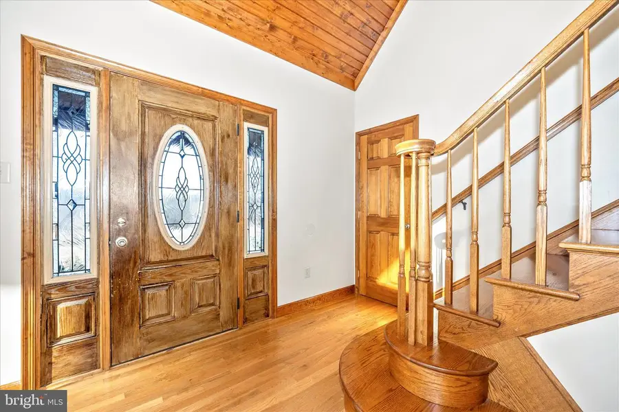 14013 Maple Rdg, Hancock, MD 21750 - Image #2