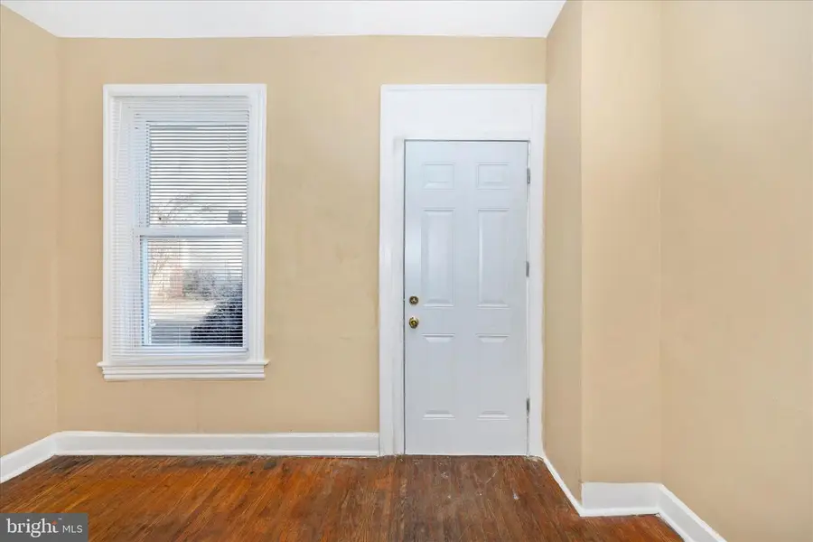 137 E Antietam St, Hagerstown, MD 21740 - Image #2