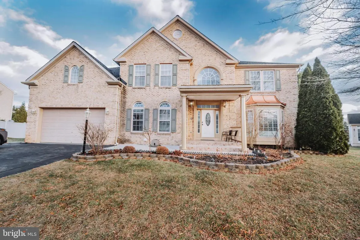 19338 Paradise Manor Dr, Hagerstown, MD 21742 - Image #1