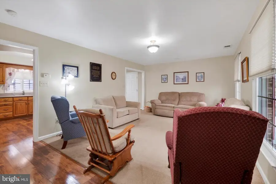 13323 Maugansville Rd, Hagerstown, MD 21740 - Image #2