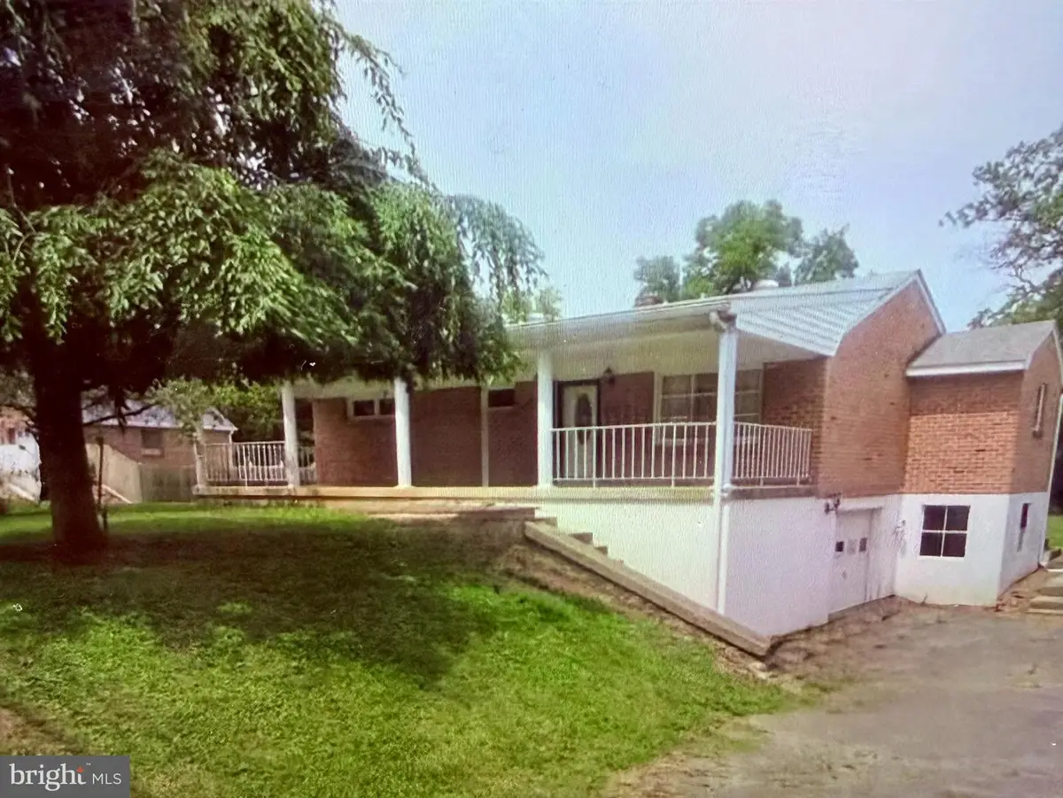 15912 Falling Waters Rd, Williamsport, MD 21795 - Image #1