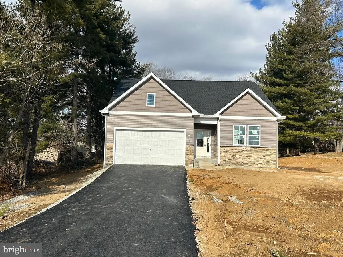 10918 Clinton Ave, Hagerstown, MD 21740 - Image #1