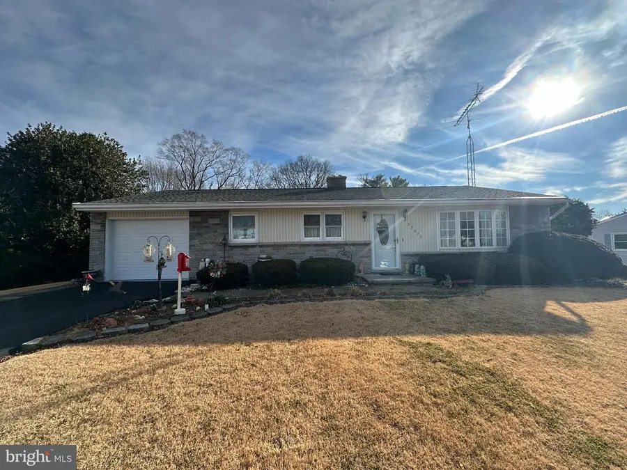 13823 Distant View Ave, Maugansville, MD 21767 - Image #2