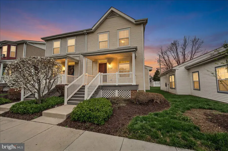 912 Lanvale St, Hagerstown, MD 21740 - #2