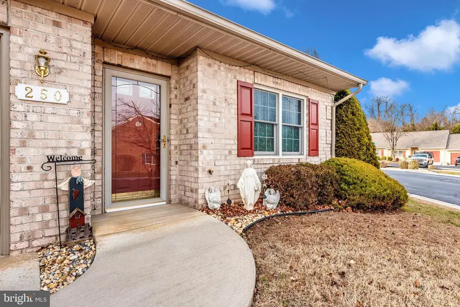 250 Sunbrook Ln #132, Hagerstown, MD 21742 - Image #3