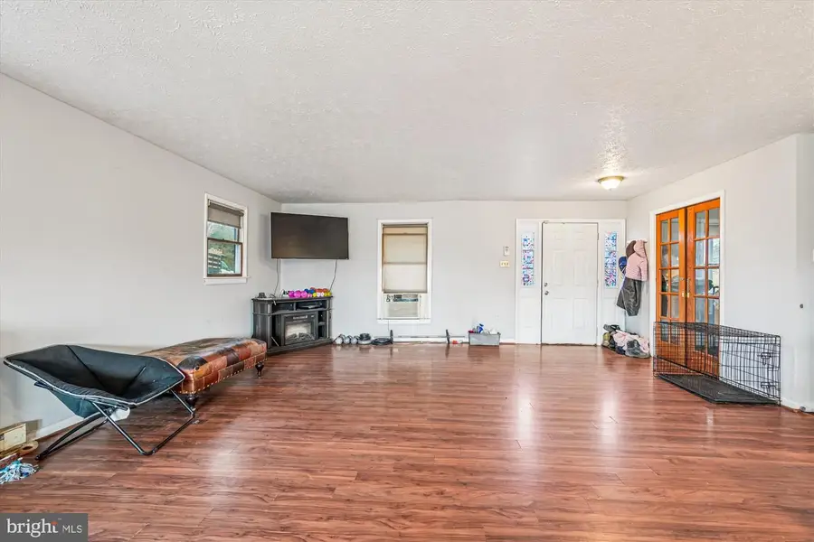 8112 Arcadia Ln, Boonsboro, MD 21713 - Image #3