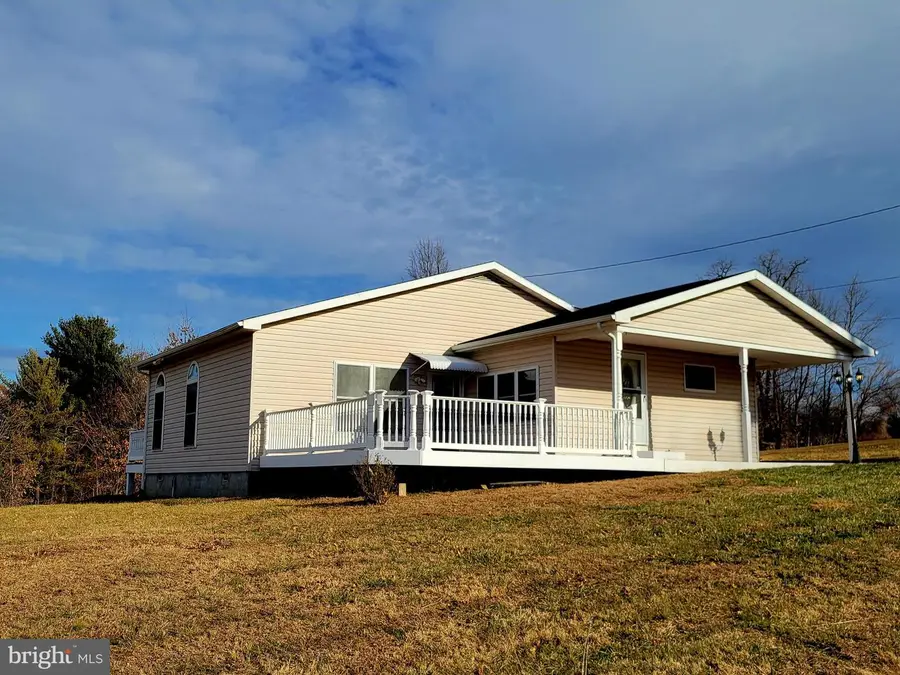 22812 Federal Lookout Rd, Smithsburg, MD 21783 - Image #3